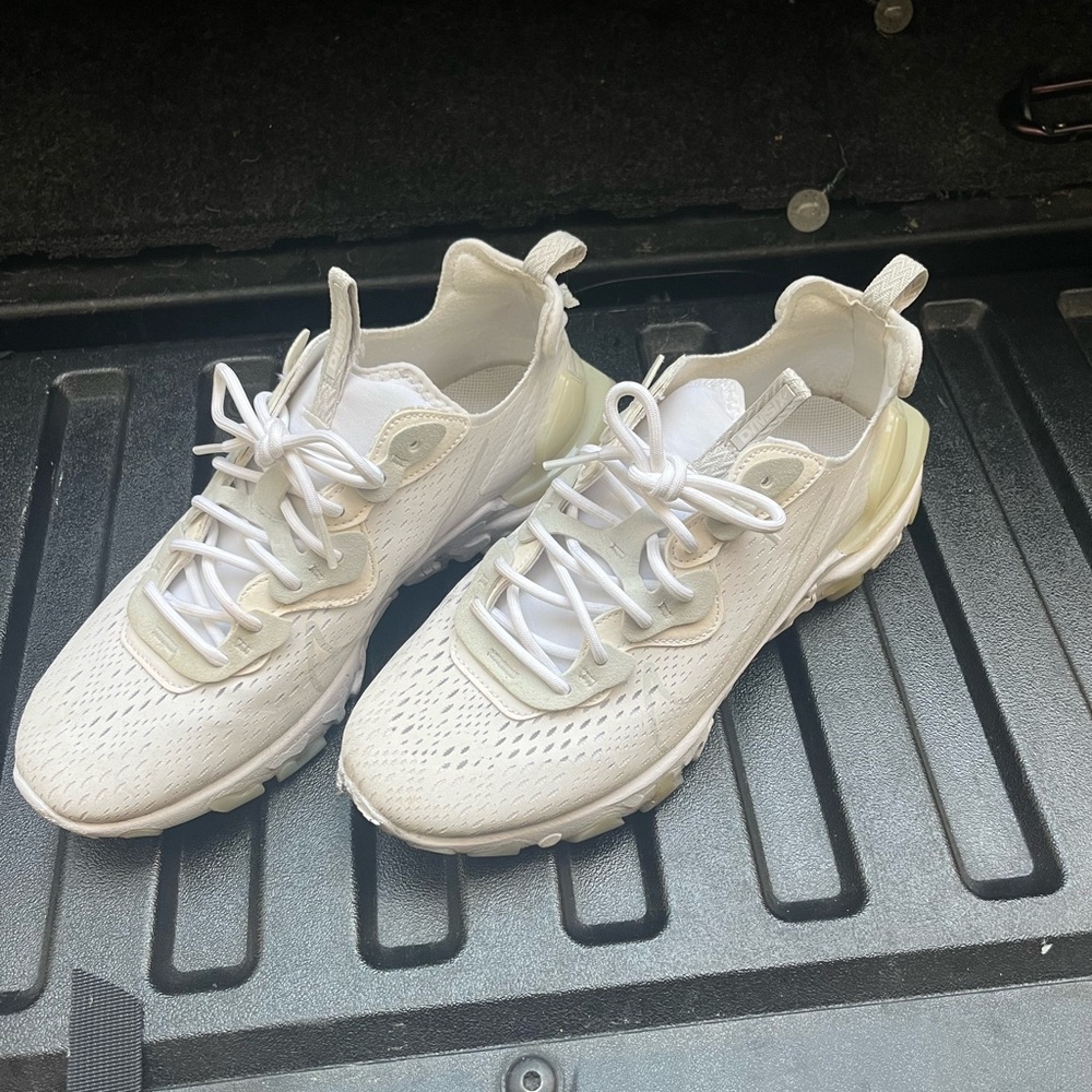 Nike React Vison Triple White